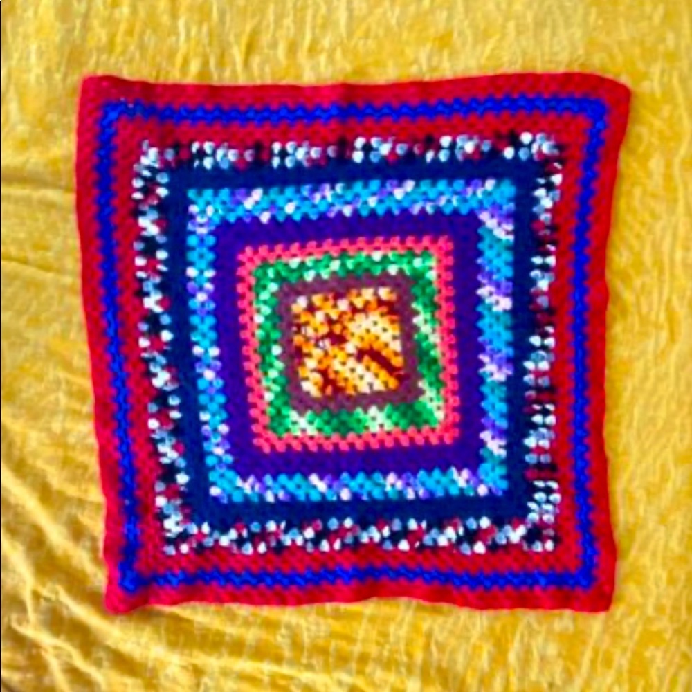 Vintage Handmade Granny lap blanket ~32”x32”
